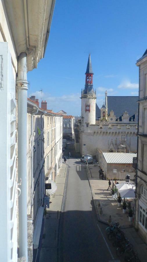 Hotel De Ville 3 Et Parking La Rochelle  Exterior foto